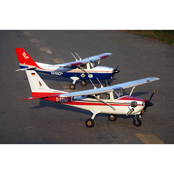 Cessna 172 Skyhawk 68in Wingspan