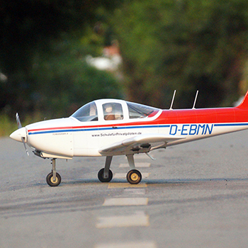 Piper PA-38 Tomahawk 69.7in Wingspan ARF