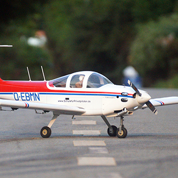 Piper PA-38 Tomahawk 69.7in Wingspan ARF