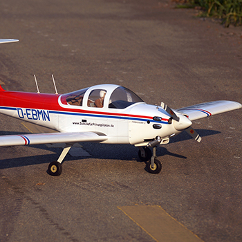 Piper PA-38 Tomahawk 69.7in Wingspan ARF